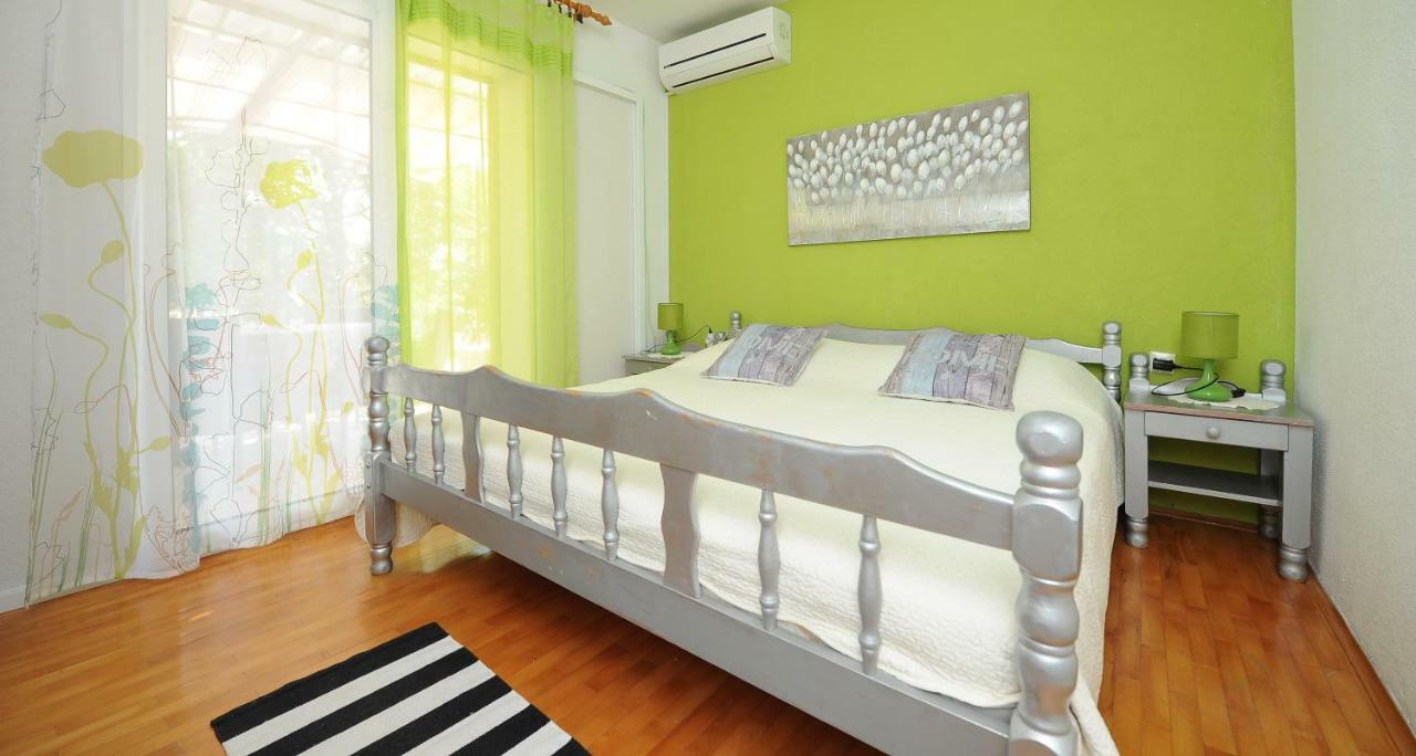 Apartments Marcela Stari Grad  Exterior photo